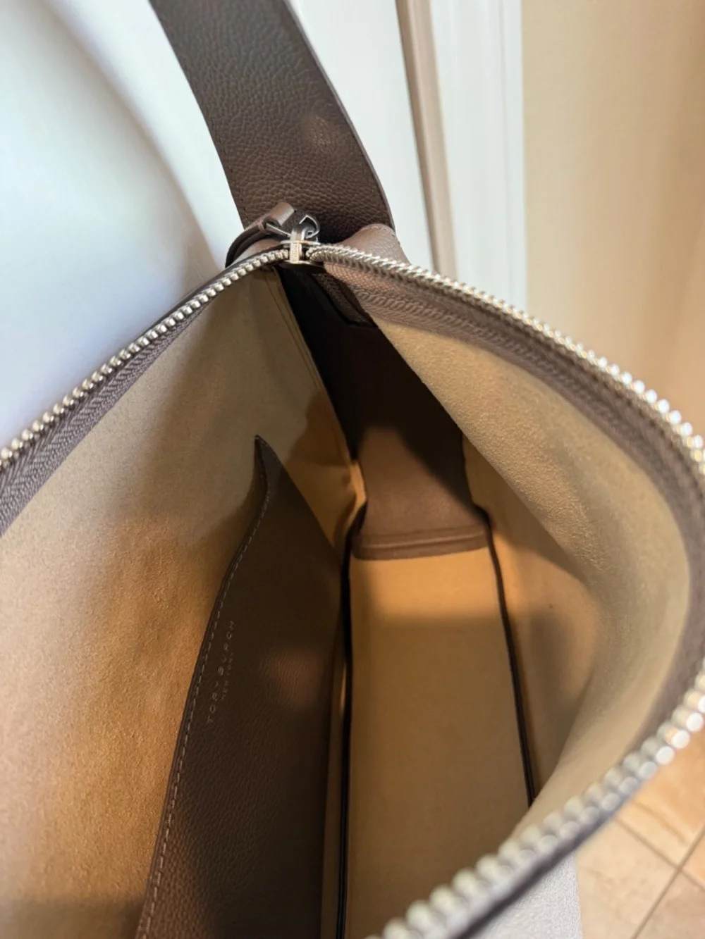 Tory Burch Romy Shoulder Bag in wild mushroom